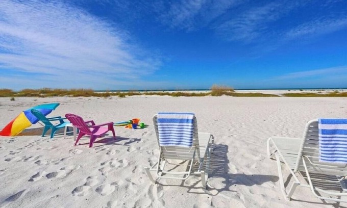 Siesta Key Village Condominio | Gulf Holiday by Beachside Management