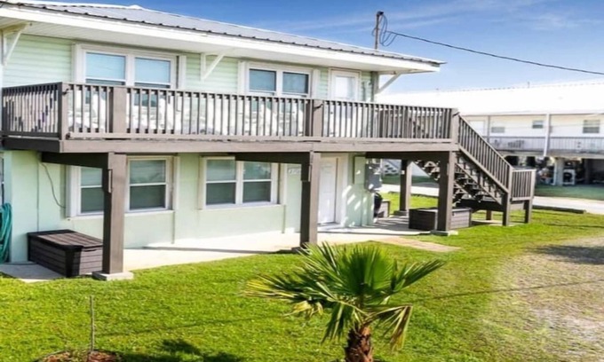 Grand Isle Casa | C'est Bon Across from UTV Entry Point! Sleeps 12!