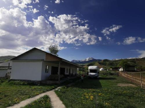 Almaty Cama Y Desayuno | Guliniza home 中国民宿