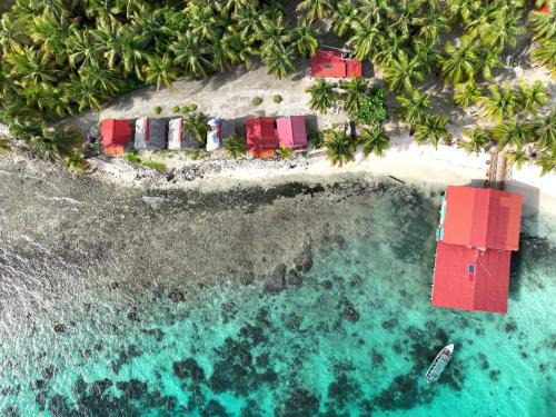 Carti Tupile Casa | Guna Yala alojamiento frente al mar Niadub