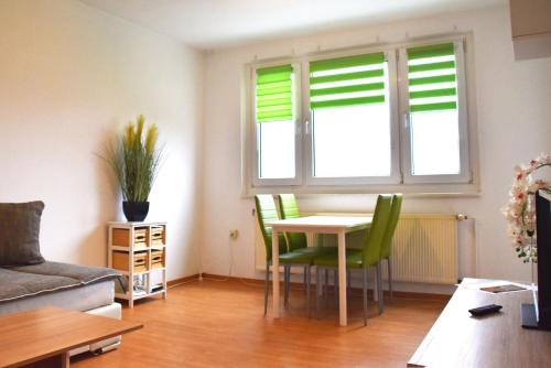 Guben Apartamento | GUWO Gästewohnung Platanenstraße 1