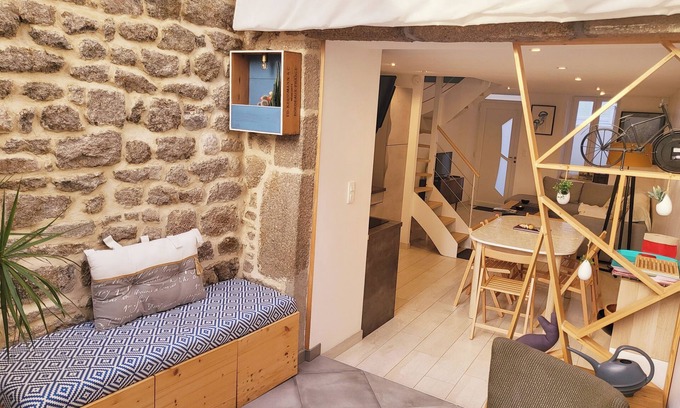 Gatteville-le-Phare Casa | Héméra: House in the heart of Barfleur