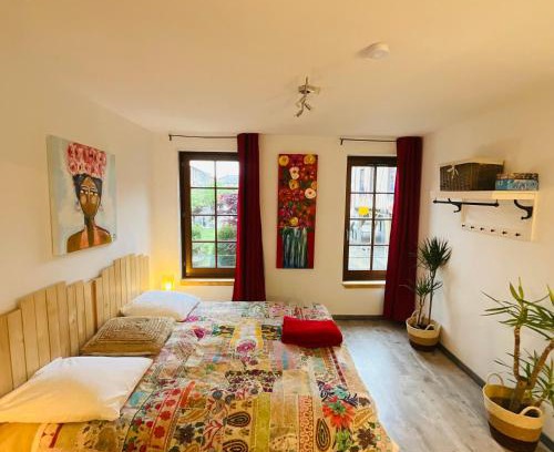 Mirepoix Cama Y Desayuno | Hôte Labyrinthe lit 180 cm salle de bain, petit dej compris