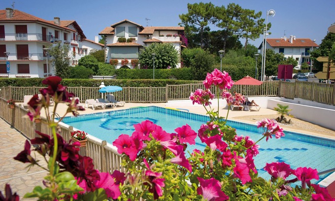 Hendaye Hotel | Hôtel Résidence Vacances Bleues Orhoitza