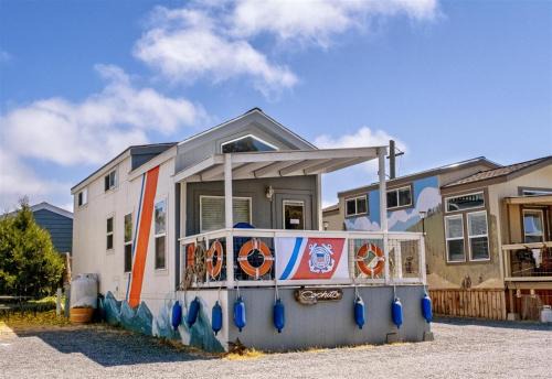 Fort Bragg Casa | H - Cochito