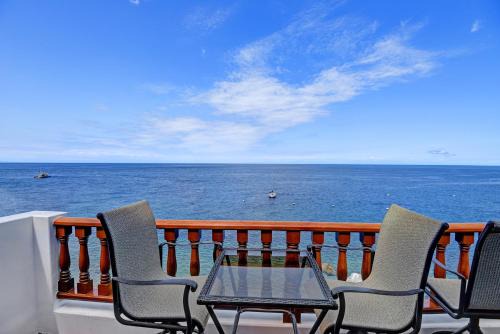 Avalon Casa | H1079 Hamilton Cove Villa 10-79