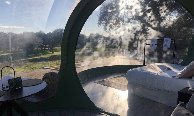Velada Cabina | Habitación Burbuja Doble con Vistas al Campo y Piscina