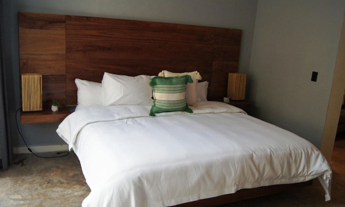 Barrio de Santiago Hotel | Habitación de lujo con king Size en el centro de Mérida.