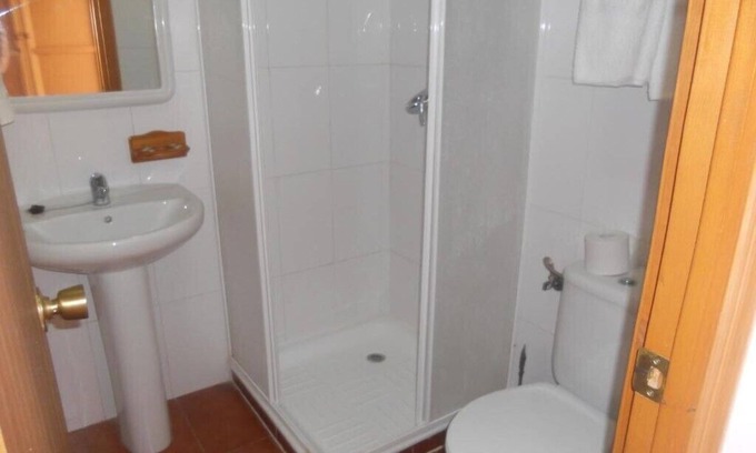 Fuente de Piedra Cama Y Desayuno | Habitación Doble con baño privado