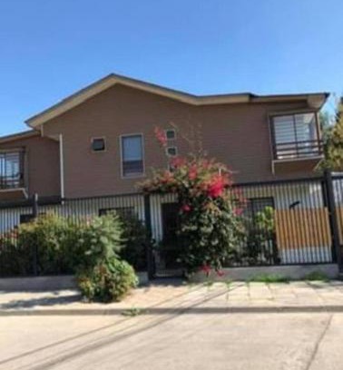 Las Rejas Casa | Habitación en casa hermosa Moni
