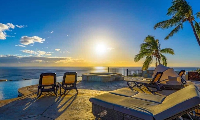 Kohala Estates Casa | Hale Laule'a Privacidad, piscina, vistas panorámicas al mar