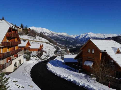 Pra Loup Apartamento | Hameau Pra Roustan by Godille
