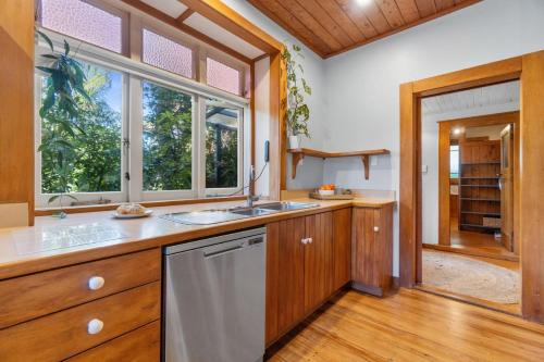 Hamilton East Casa | Hamilton Hideaway - Close to Town