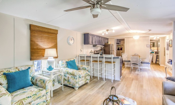 Hampstead Casa | Hampstead Getaway - 5 Miles to Beaches!