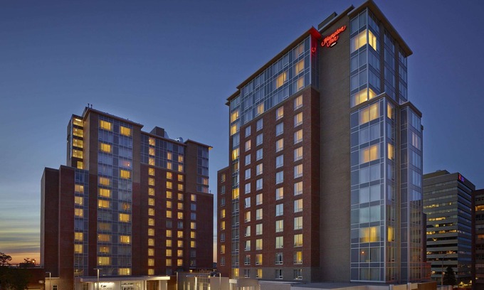 Downtown Halifax Hotel | Hampton Inn by Hilton Halifax Downtown
