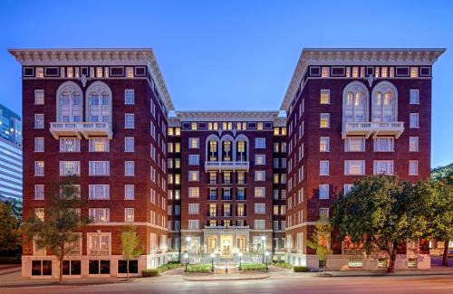 Central City Hotel | Hampton Inn & Suites Birmingham-Downtown-Tutwiler