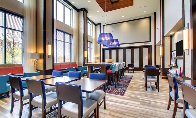 Greenville - Spartanburg Hotel | Hampton Inn & Suites Greenville Airport, SC