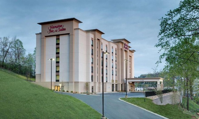 Knoxville Hotel | Hampton Inn & Suites - Knoxville Papermill Drive, TN