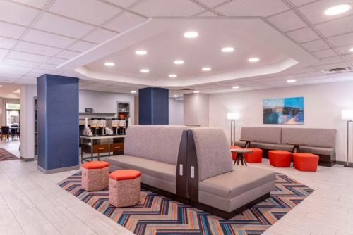 Chesterfield Hotel | Hampton Inn & Suites St. Louis-Chesterfield