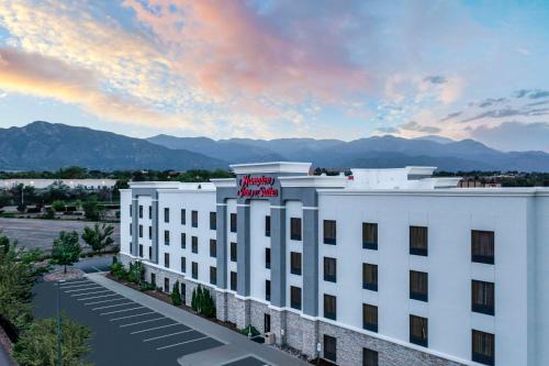 Southwest Colorado Springs Hotel | Hampton Inn & Suites Colorado Springs/I-25 South