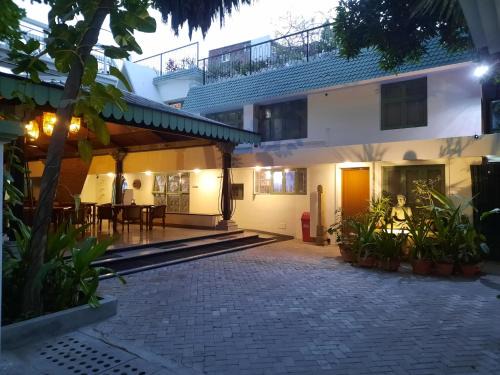 Teynampet Casa | Hanu Reddy Residences Poes Garden