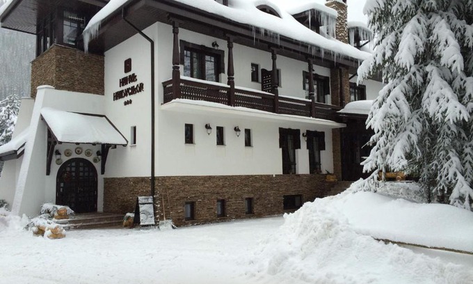 Obarsia Lotrului Hotel | Hanul Haiducilor