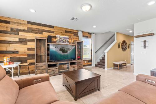 Davenport Casa | Happy Daze - Home for 8