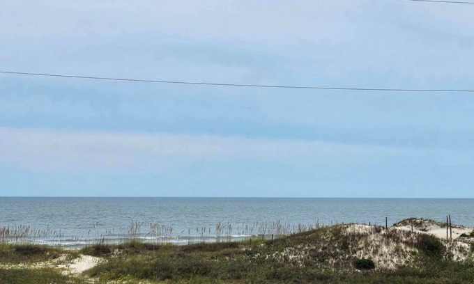 St. George Island Casa | Happy Everything - Vacation Rental - St George Island FL