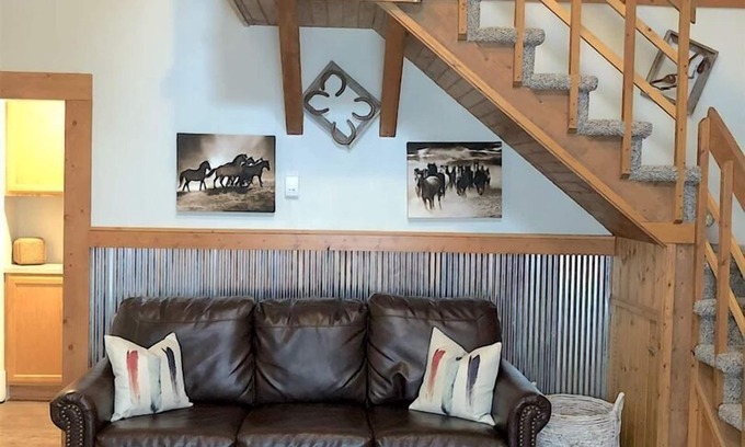 Cody Casa | Happy Trails, nestled on a tree lined street & walking distance to historic downtown Cody!