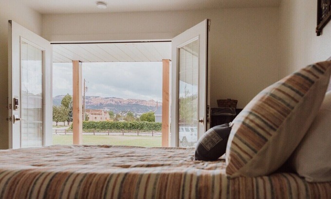 Coffeyville Cama Y Desayuno | Happy Trails West