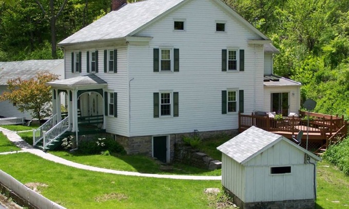 Port Matilda Casa | Happy Valley retiro con estacionamiento para vehículos recreativos