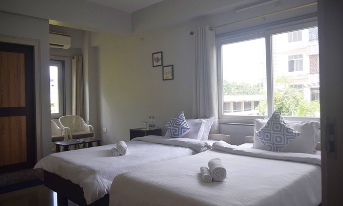 Sualkuchi Casa | Happy Villa Guest House