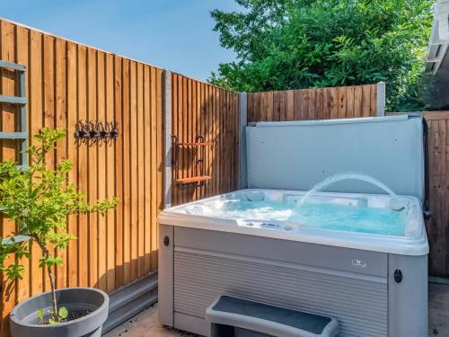 Hethel Casa | Harbord House