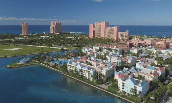 Paradise Island Complejo | Harborside Resort at Atlantis – A Relaxing Retreat with Full Access to Adventure