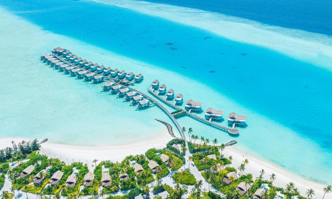 Emboodhoo Lagoon Complejo | Hard Rock Hotel Maldives - FREE transfer for stays until 21st Dec 2025 and 11th Jan to 30th Apr 2026