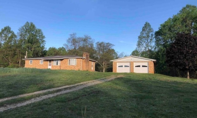 Stanford Otro | Harmony Hills -- 3 bedroom country home