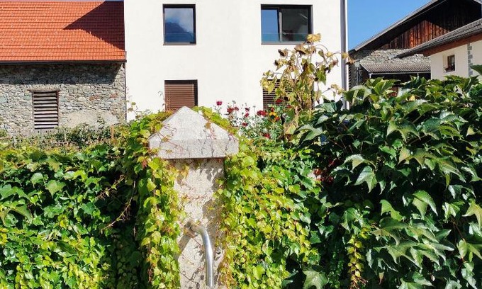 Prato allo Stelvio Apartamento | Haus am Brunnen