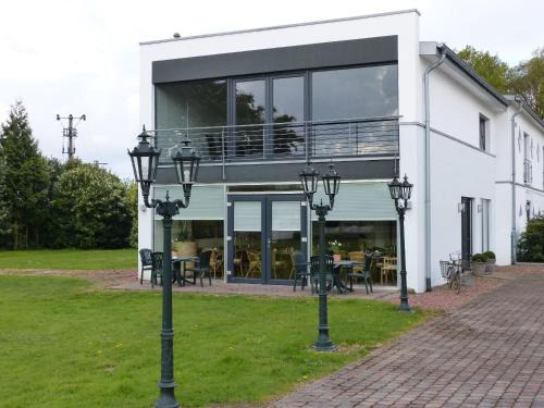 Goch Hotel | Haus am See - Gochness