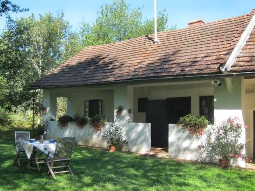 Gerersdorf bei Gussing Chalet De Esquí | Haus Eveline