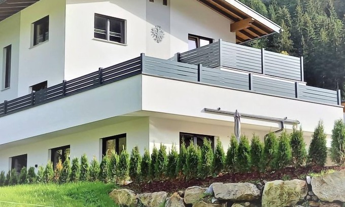 Dornauberg Apartamento | Haus Goldmann by Interhome