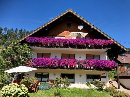 Enzklosterle Apartamento | Haus Hubertus