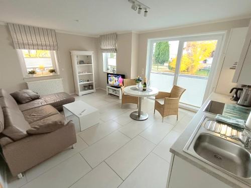 Seebad Heringsdorf Apartamento | Haus Nemo - Appartement 5, Gemütliches Appartement mit Strandkorb, strandnah 50 m