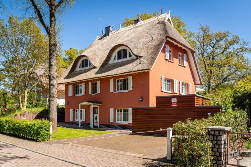 Ostseebad Ahrenshoop Apartamento | Haus Strandeiche 01