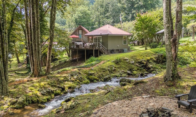 Sylva Cabina | Haven on The Creek- Sylva NC