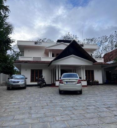 Athirapally Casa | Haveninn