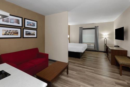Southwood Valley Hotel | Hawthorn Extended Stay by Wyndham College Station South