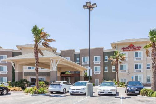 Victorville Hotel | Hawthorn Suites
