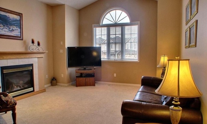 Waterloo Casa | HB Guest Home