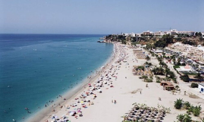 Nerja Apartamento | HC Burriana Playa - Apartamentos Turísticos