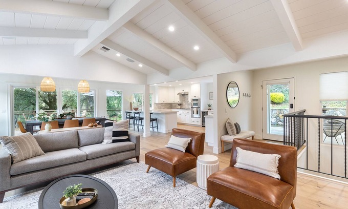 Healdsburg Casa | Healdsburg House - Chiquita Road - Hot Tub - Private